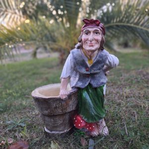 Садовая фигура Баба Яга со ступой 50х42х30 см