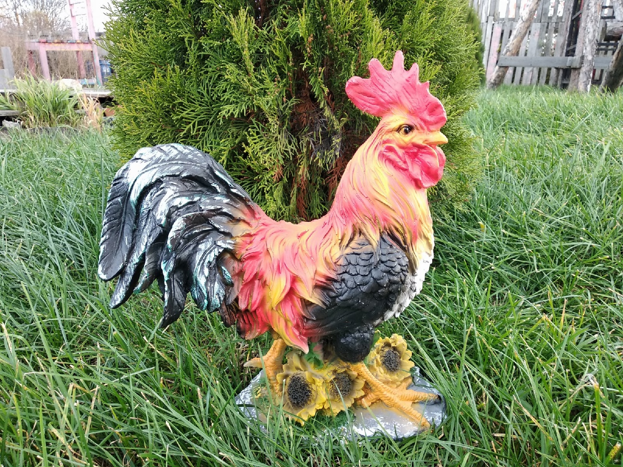 Садовая фигура Петух в подсолнухах, 57 см. — изображение 2
