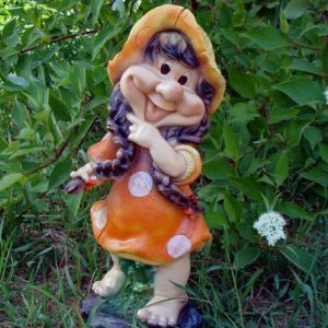 Садовая фигура Девочка-Поганочка с косичками 45см