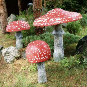 Скульптуры Три Мухомора (стеклопластик)