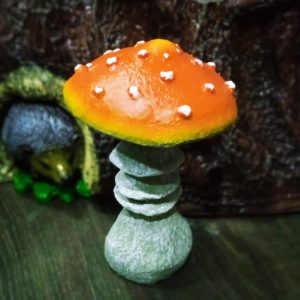 Садовая фигура Мухомор маленький, 20х14 см.