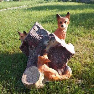 Садовая фигура Лисы на пне, 48х58х34 см.