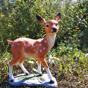 Садовая фигура Олененок 47х32 см