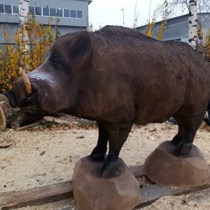 Деревянная скульптура Кабан 120 x 160 x 90 см