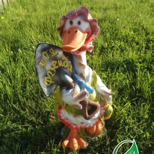 Садовая фигура Утка с лопатой 70х35 см