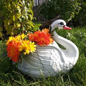 Садовое кашпо для цветов Лебедь малый, 35х46 см.