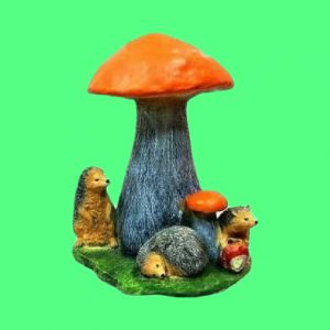 Садовая фигура Гриб подосиновик с ежами и яблоком, 55 см.