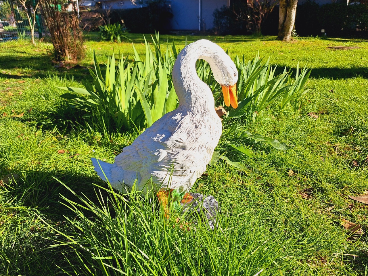 Садовая фигура Гусь белый 42х20х30 см — изображение 2