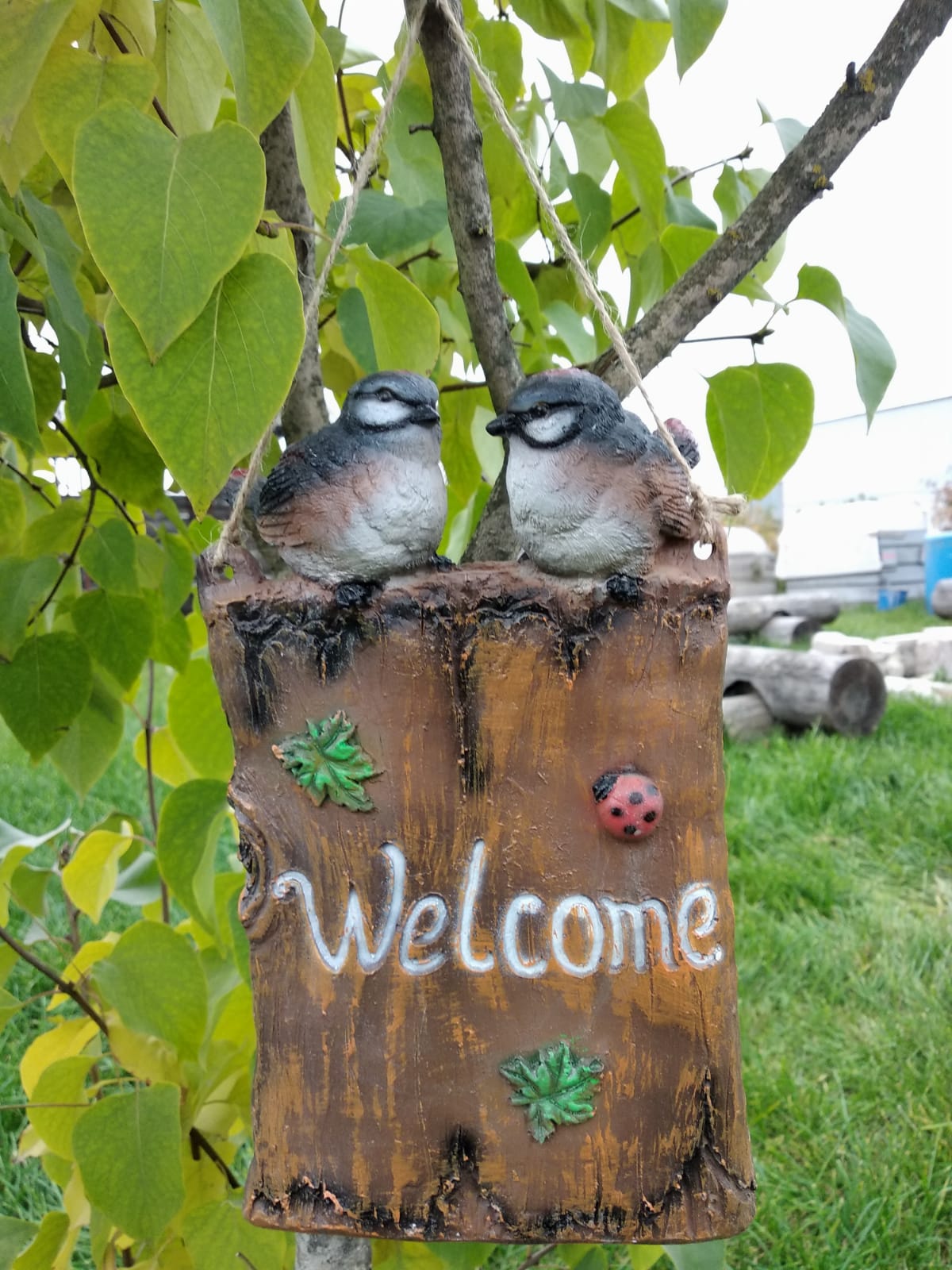 Садовая фигура Подвеска Дощечка с птицами, 24х15 см.