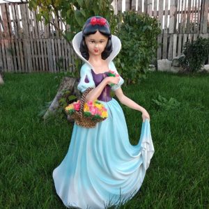 Садовая фигура Принцесса большая 52х99 см