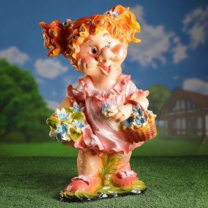 Садовая фигура Девочка с корзиной цветов 60х36 см.
