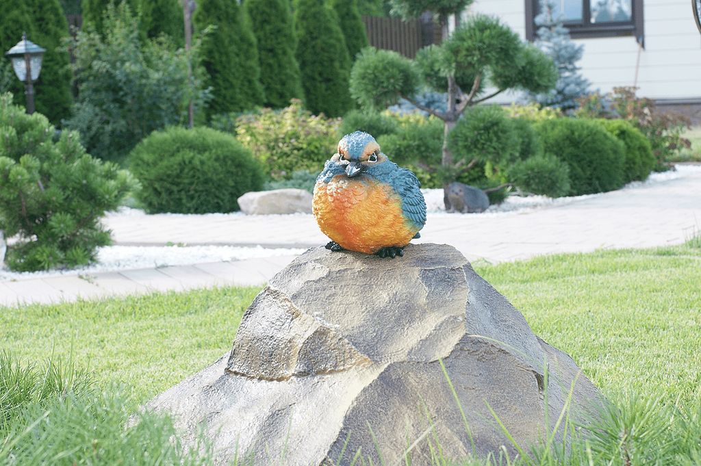 Садовая фигура Коноплянка большая, 22х33 см. — изображение 2