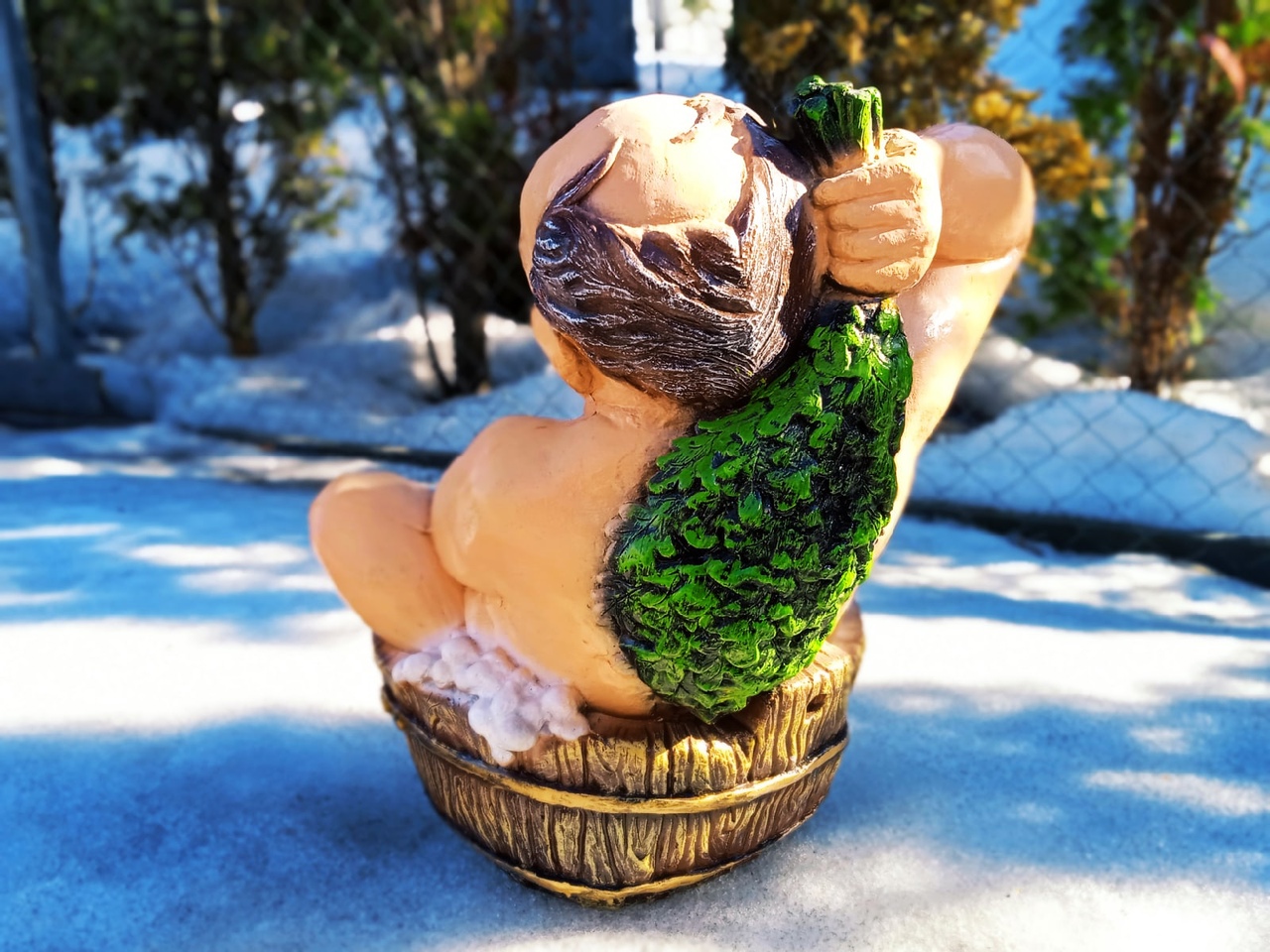 Садовая фигура Банщик в тазу, 60 см. — изображение 3