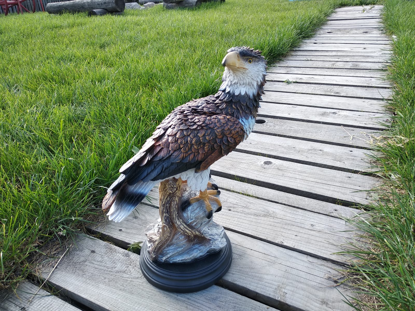 Садовая фигура Орел большой, 50 см. — изображение 3