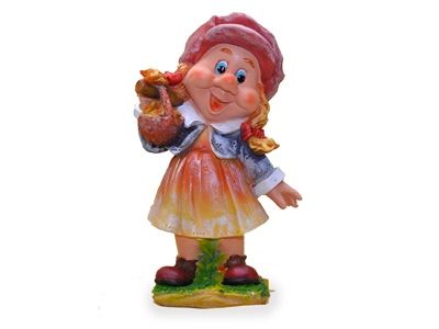 Садовая фигура Девочка с корзинкой на плече 18х33 см.