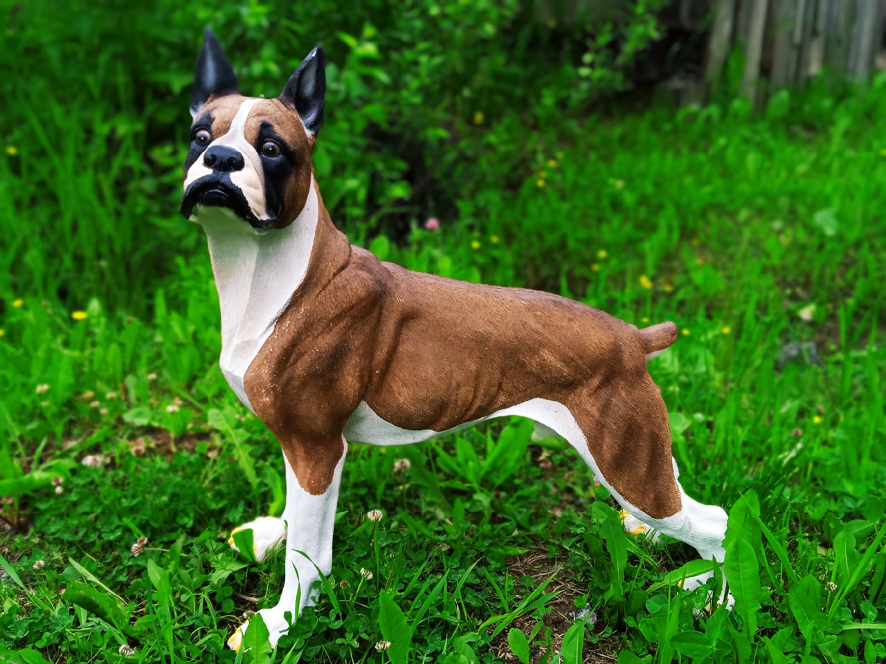 Садовая фигура Собака боксёр 55х49 см