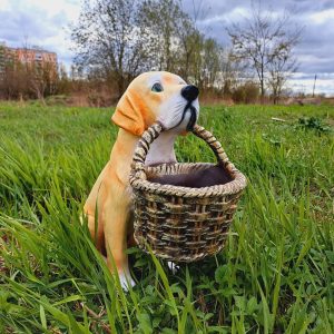 Садовая фигура Лабрадор с корзиной, 44х40 см.