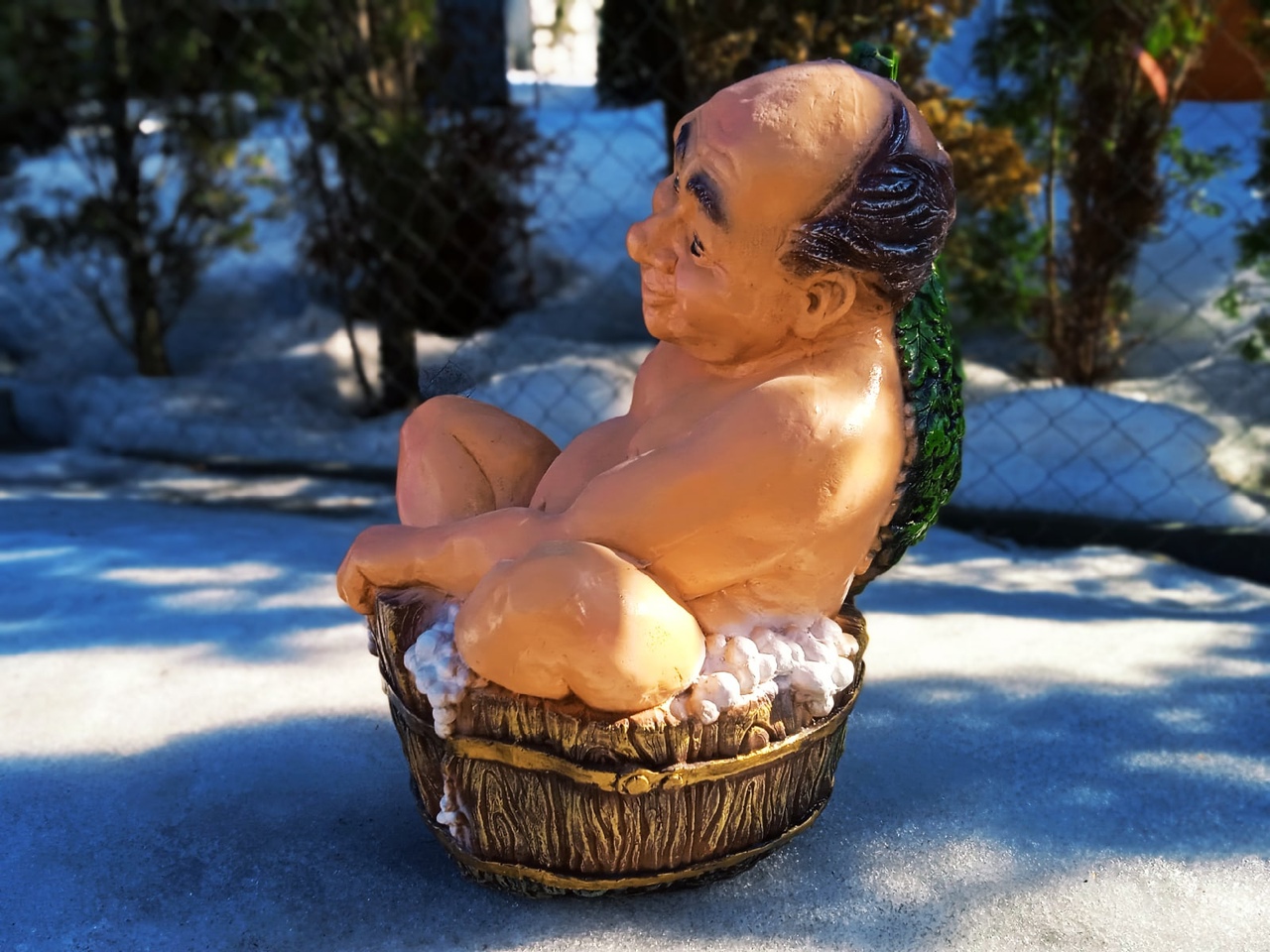 Садовая фигура Банщик в тазу, 60 см. — изображение 2