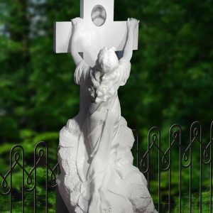 Скульптура Мемориал Девушка на кресте, 80х160 см.