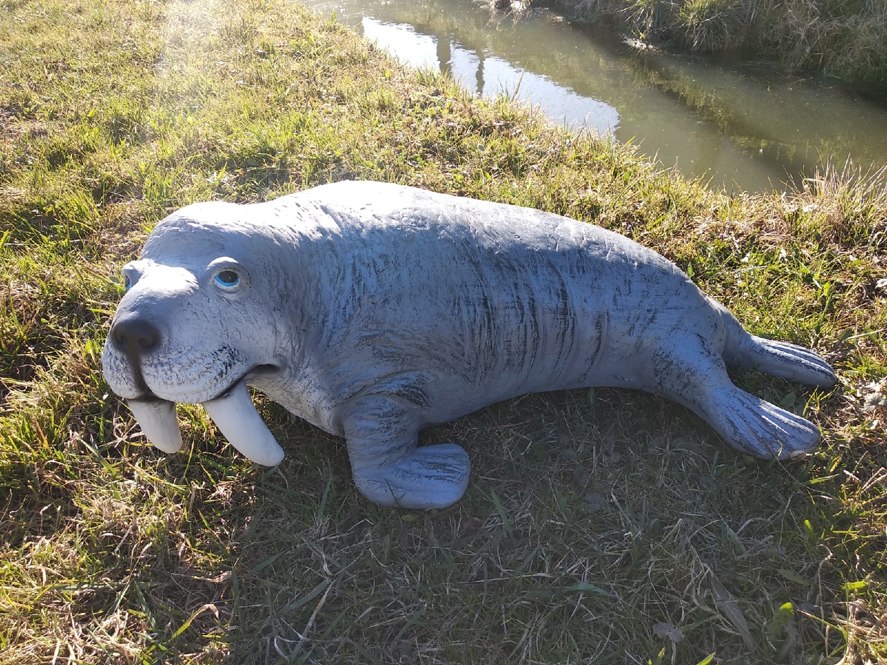 Садовая фигура Морж, 60х22 см.