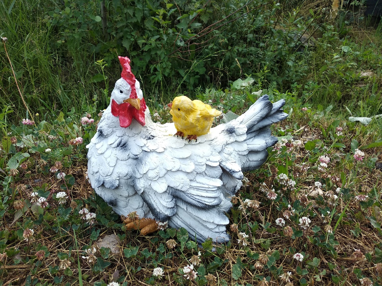 Садовая фигура Курица-наседка, 33х30 см.