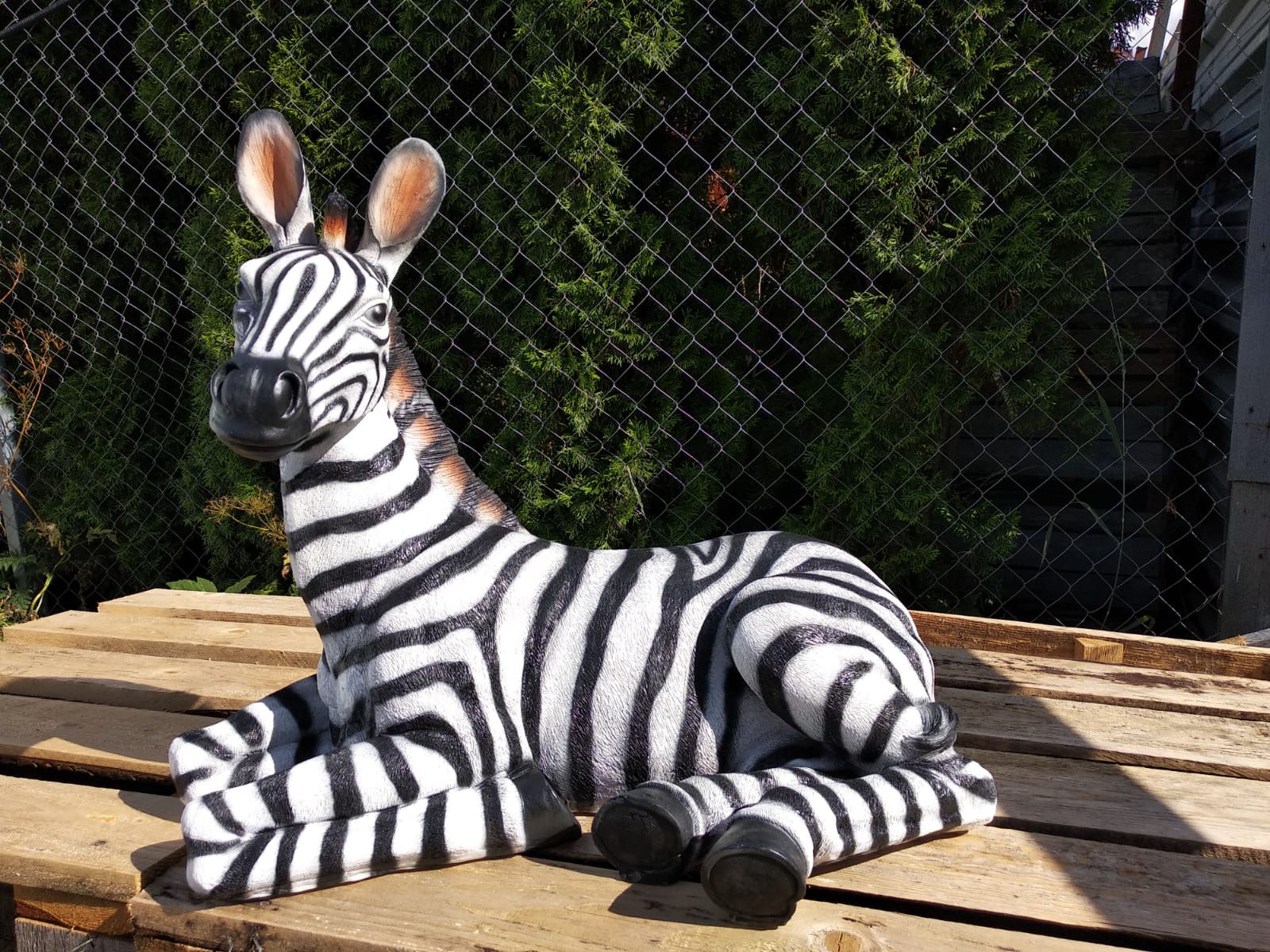 Садовая фигура Зебра, 56х50 см. — изображение 3