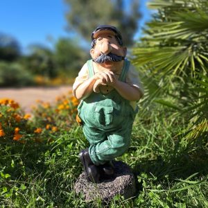 Садовая фигура Хозяин (без лопаты) 71х35 см.