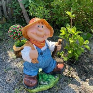 Садовая фигура Садовод с мешком 58х44 см.