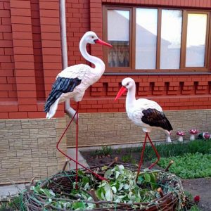 Садовая фигура Аисты в гнезде