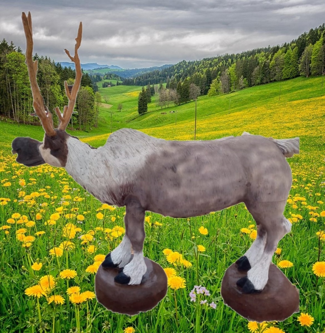 Деревянная скульптура олень мультяшный 220 х 55 х 230 см — изображение 2
