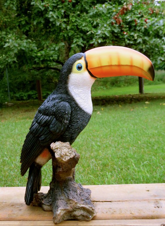 Садовая фигура Тукан, 35х37 см.