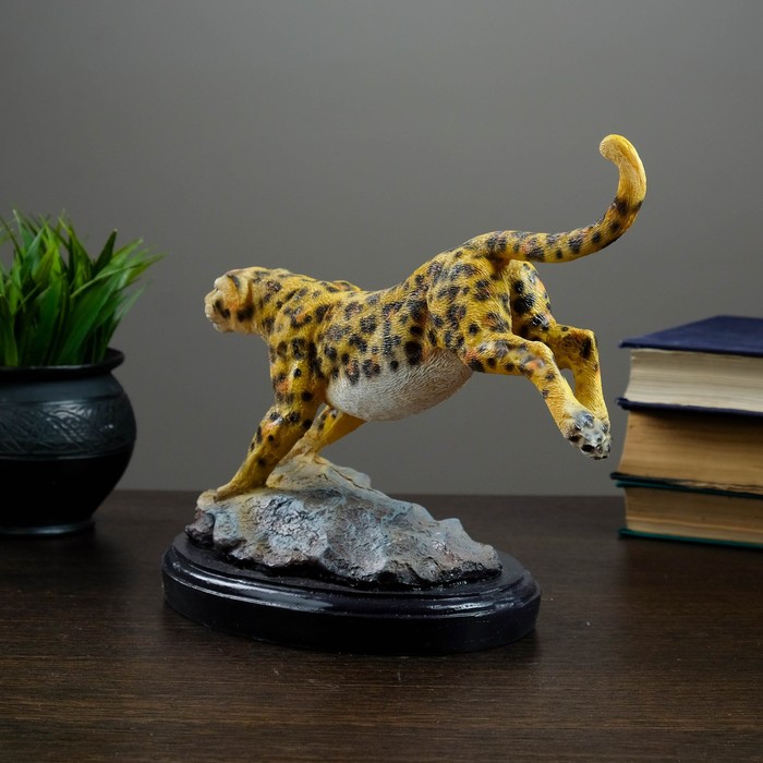Скульптура Леопард в прыжке 25х23 см — изображение 2