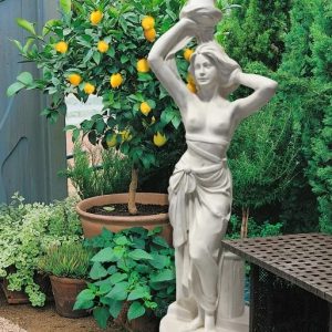 Садовая скульптура Античная девушка с фонарем 138х49 см