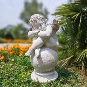 Садовая фигура Ангел спящий на шаре, 60х38 см.