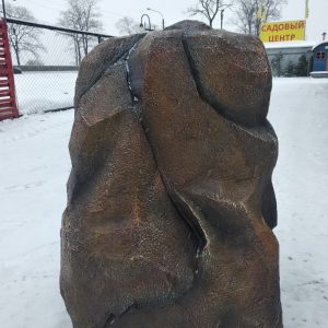 Крышка для люка Камень декоративный высокий, 56х90х63 см.