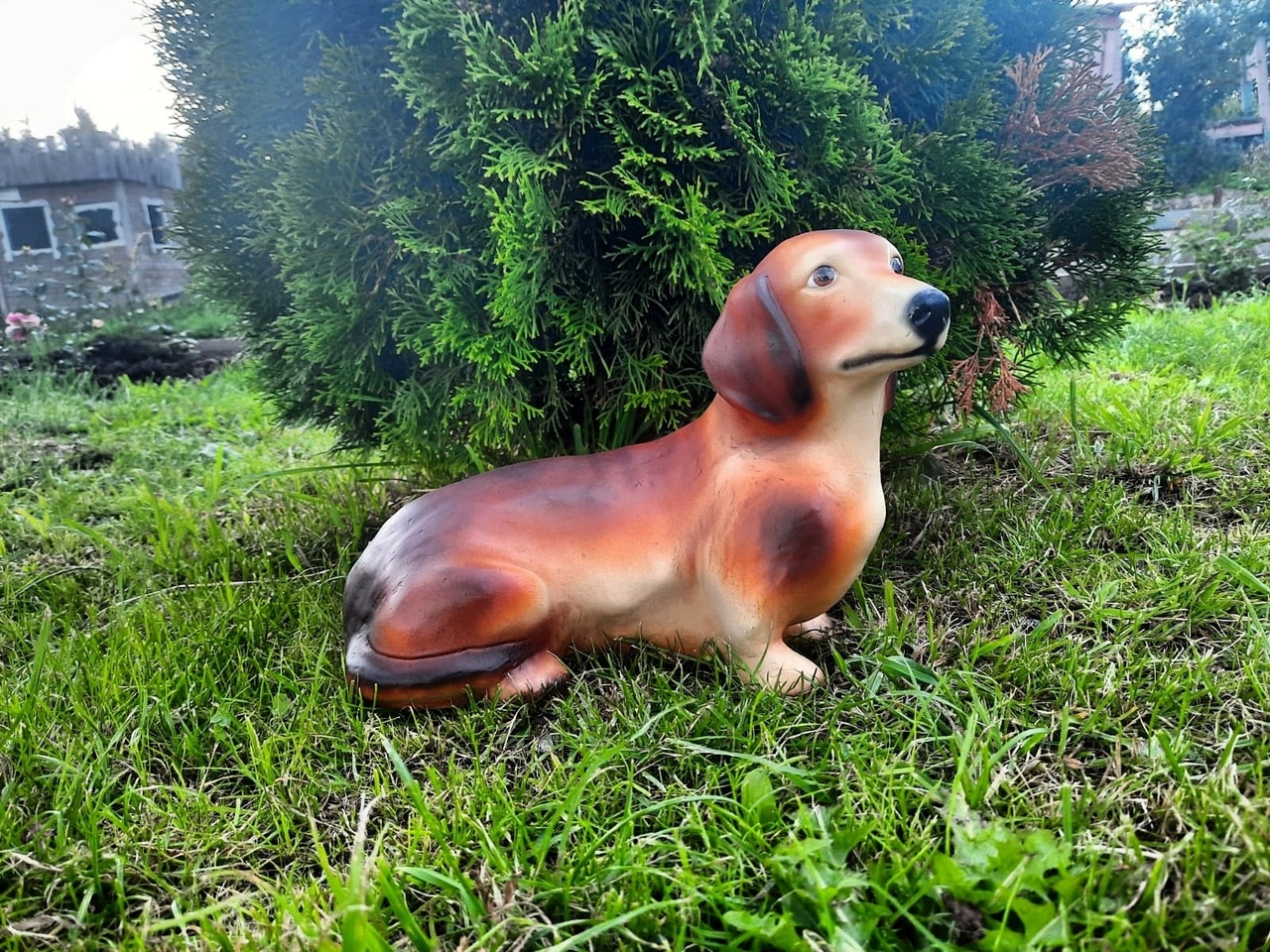 Садовая фигура собака Такса, 27х34 см.