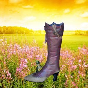 Кашпо Сапог с лягушкой 52х35 см