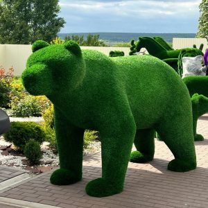 Топиарная фигура Медведь, 150х250х110 см.