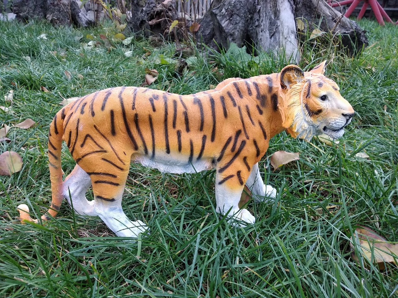 Садовая фигура тигр рыжий стоит 35х24 см — изображение 2