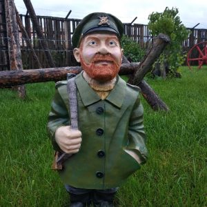 Садовая фигура Лесник с ружьем 85х43 см.