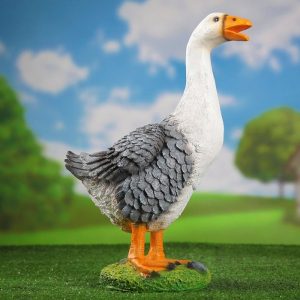 Садовая фигура Гусь, 45х30 см.