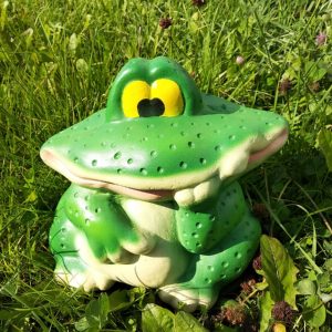 Садовая фигура Лягушка грустная, 24х25 см.