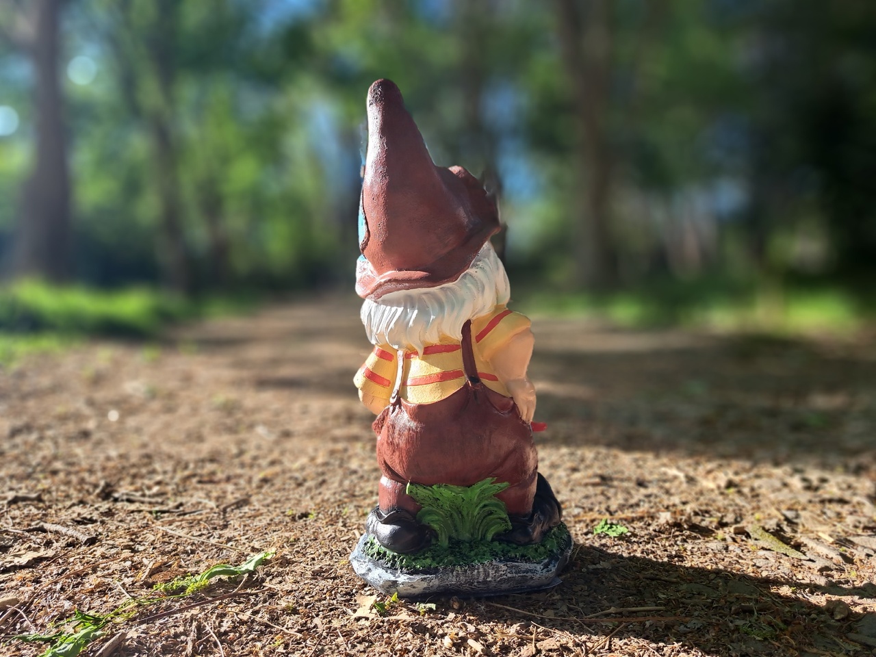 Садовая фигура Гном с гусем 19х38 см — изображение 5