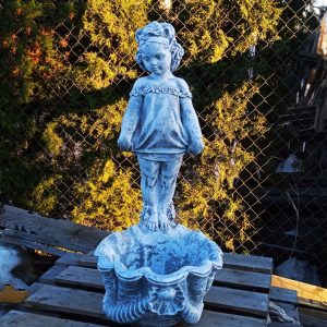 Античная скульптура Девочка на ракушке 76х45см