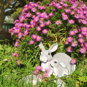 Садовая фигура Заяц с зайчонком, 25 см.