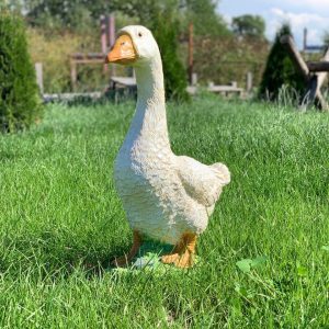 Садовая фигура Гусь великан, 65х55 см.