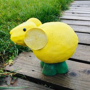 Садовая фигура Лимонная овечка, 27х35 см.